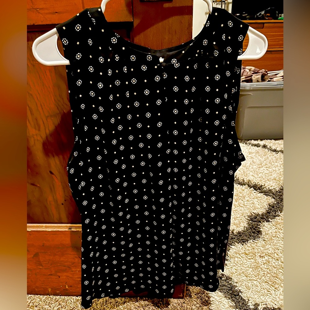 Women’s Croft & Barrow patterned sleeveless blouse